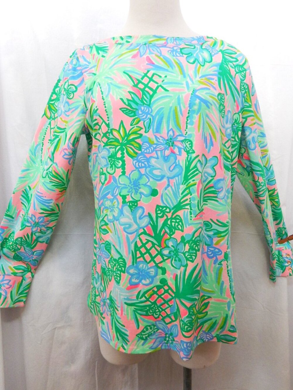 Colorful Lilly Pulitzer Top with Vibrant Hand-Painted Print - XL